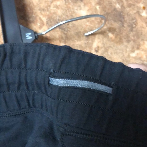 lululemon lined Black Track Pants - Picture 6 of 7